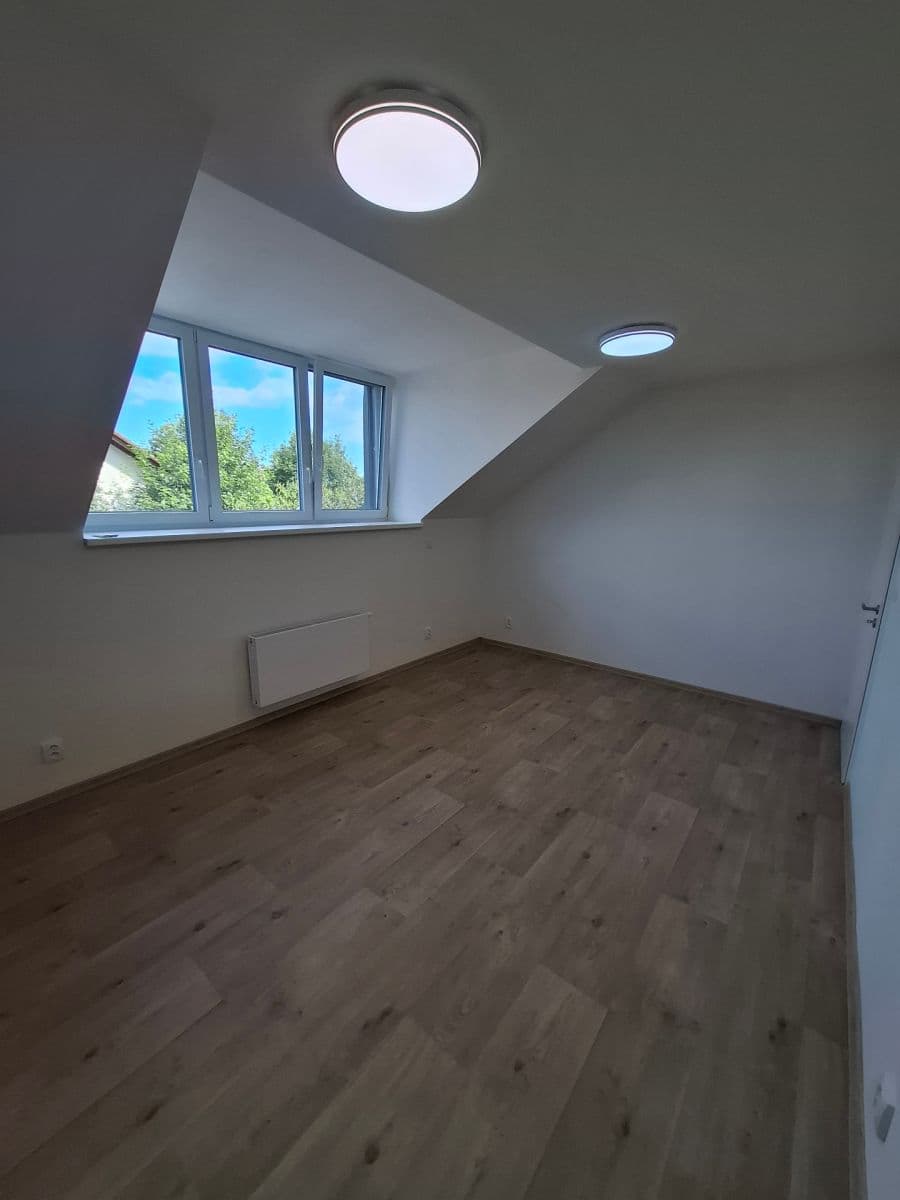 Pronájem domu 189 m², pozemek 460 m², Modřice, Jihomoravský kraj Pronájem domu 189 m², pozemek 460 m², Modřice, Jihomoravský kraj