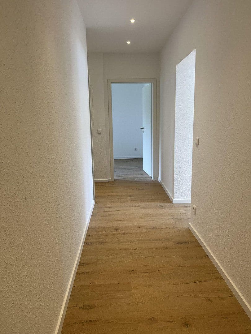 Pronájem bytu 2+1 55 m², Düsseldorf, Severní Porýní-Vestfálsko Pronájem bytu 2+1 55 m², Düsseldorf, Severní Porýní-Vestfálsko