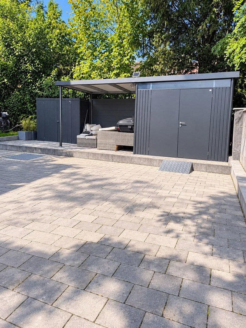 Pronájem bytu 4+1 114 m², Seebachweg 27, Erlangen, Bavorsko Pronájem bytu 4+1 114 m², Seebachweg 27, Erlangen, Bavorsko