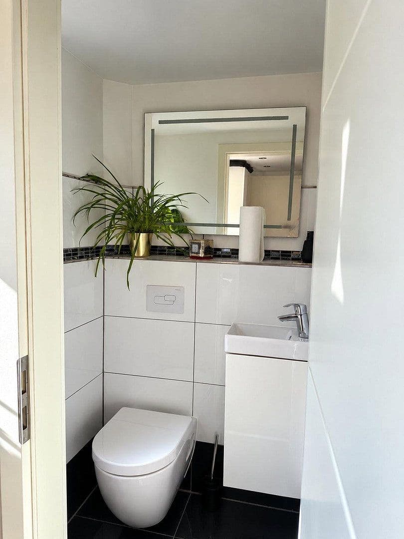 Prodej domu 175 m², pozemek 445 m², Castroper Hellweg 171, Bochum, Severní Porýní-Vestfálsko Prodej domu 175 m², pozemek 445 m², Castroper Hellweg 171, Bochum, Severní Porýní-Vestfálsko