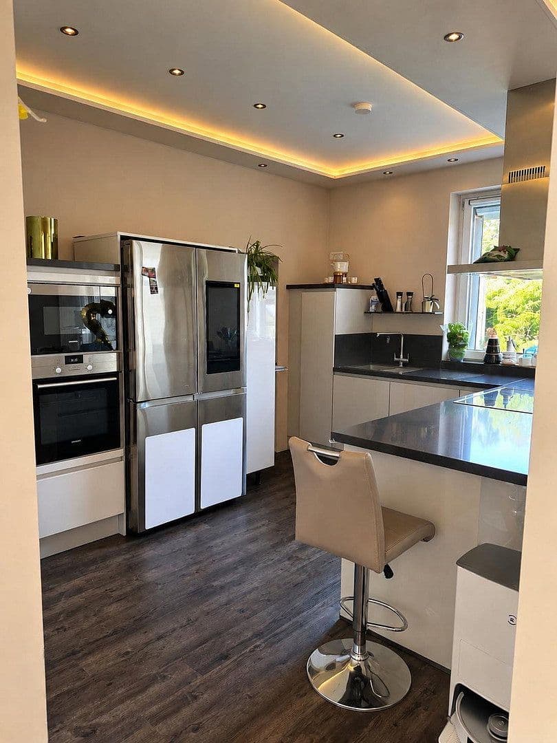 Prodej domu 175 m², pozemek 445 m², Castroper Hellweg 171, Bochum, Severní Porýní-Vestfálsko Prodej domu 175 m², pozemek 445 m², Castroper Hellweg 171, Bochum, Severní Porýní-Vestfálsko