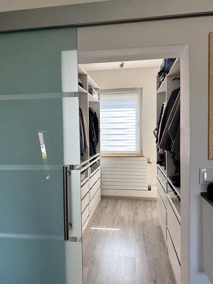 Prodej domu 175 m², pozemek 445 m², Castroper Hellweg 171, Bochum, Severní Porýní-Vestfálsko Prodej domu 175 m², pozemek 445 m², Castroper Hellweg 171, Bochum, Severní Porýní-Vestfálsko