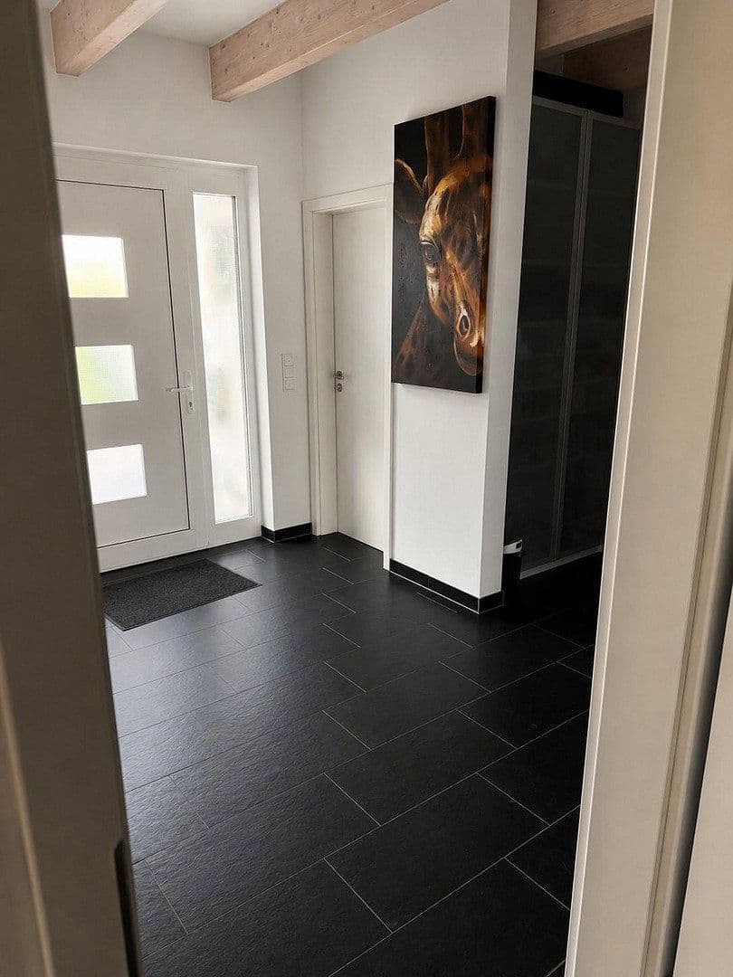 Prodej domu 160 m², pozemek 736 m², Lohfelden, Hessen Prodej domu 160 m², pozemek 736 m², Lohfelden, Hessen