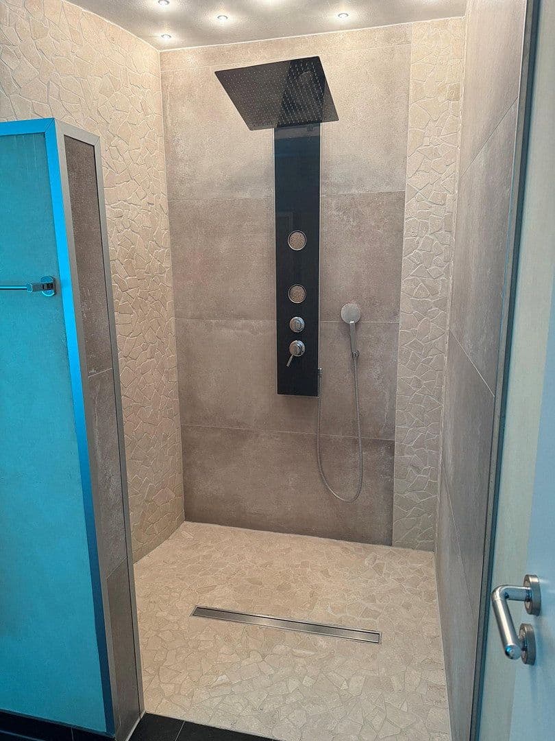 Prodej domu 160 m², pozemek 736 m², Lohfelden, Hessen Prodej domu 160 m², pozemek 736 m², Lohfelden, Hessen