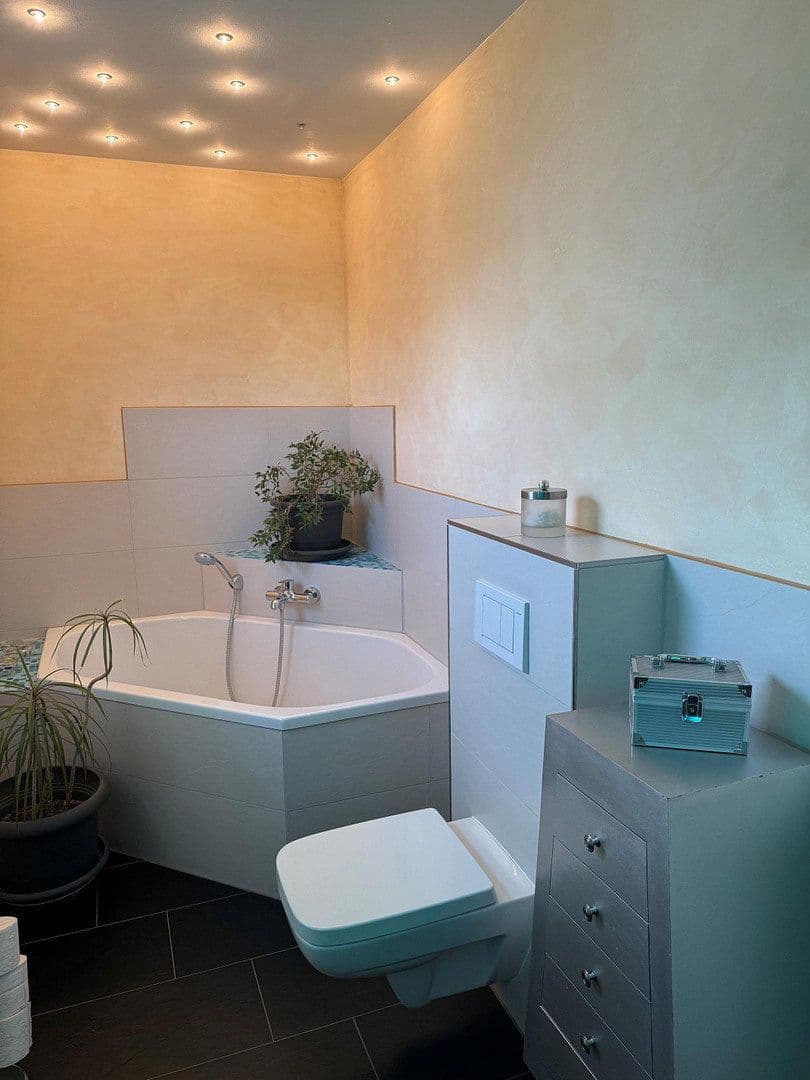 Prodej domu 160 m², pozemek 736 m², Lohfelden, Hessen Prodej domu 160 m², pozemek 736 m², Lohfelden, Hessen