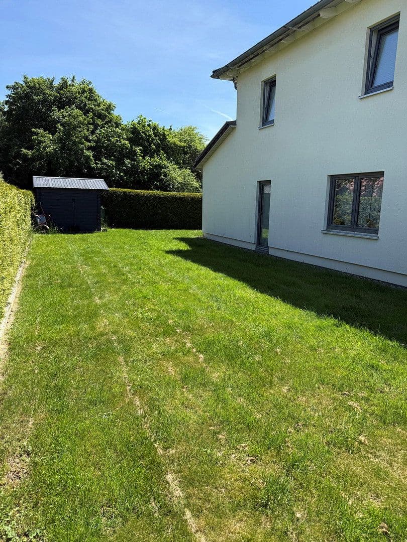 Prodej domu 160 m², pozemek 736 m², Lohfelden, Hessen Prodej domu 160 m², pozemek 736 m², Lohfelden, Hessen