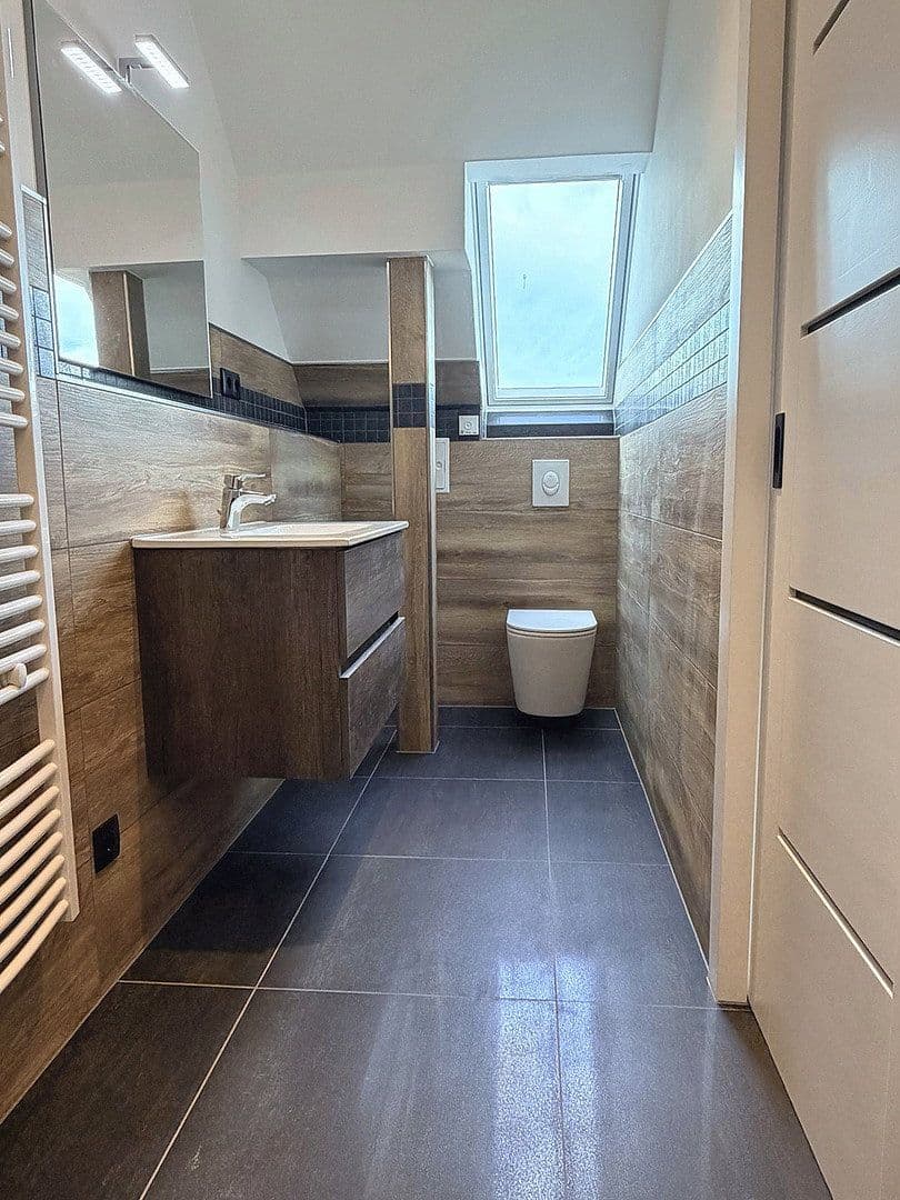Pronájem bytu 4+1 117 m², Dresdener Str. 18, Spremberg, Braniborsko Pronájem bytu 4+1 117 m², Dresdener Str. 18, Spremberg, Braniborsko