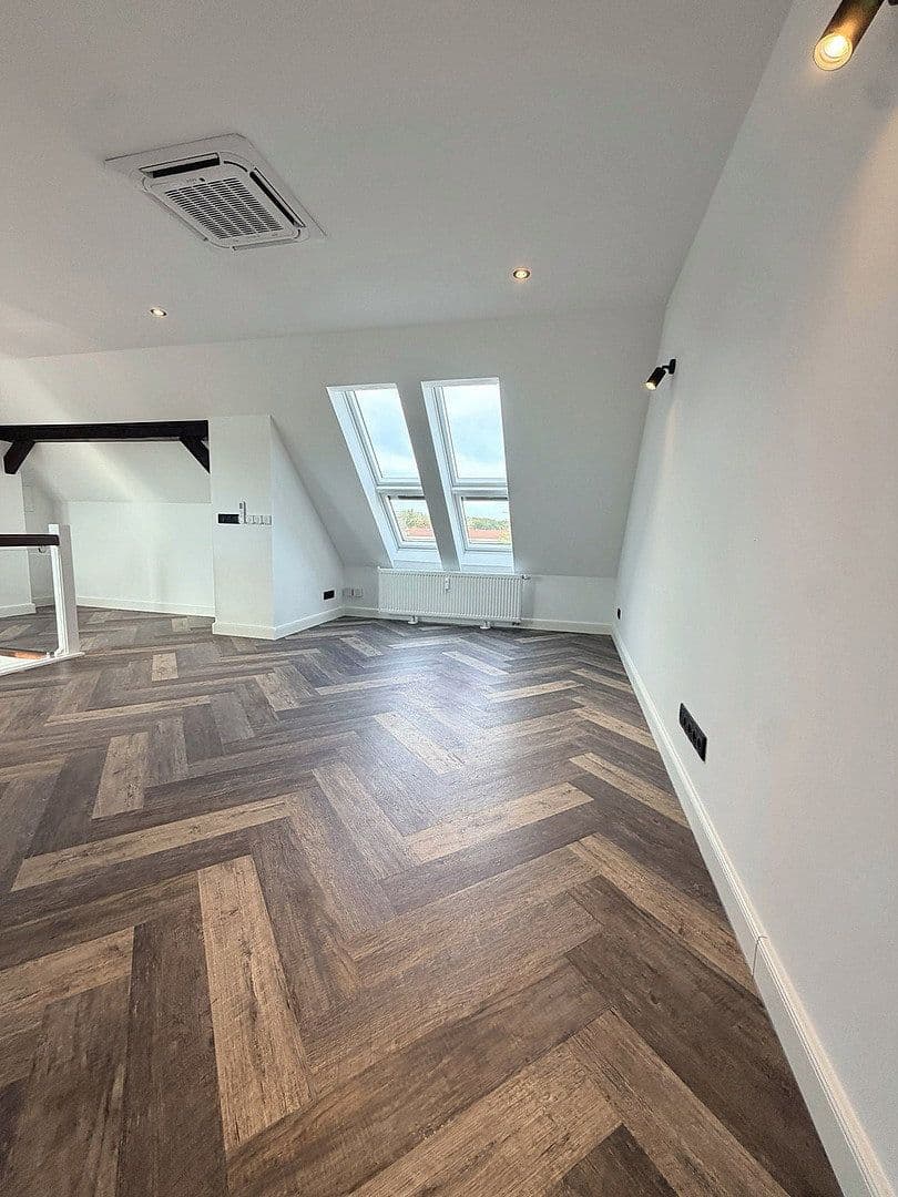 Pronájem bytu 4+1 117 m², Dresdener Str. 18, Spremberg, Braniborsko Pronájem bytu 4+1 117 m², Dresdener Str. 18, Spremberg, Braniborsko