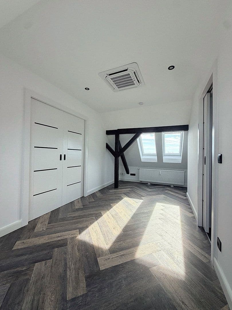 Pronájem bytu 4+1 117 m², Dresdener Str. 18, Spremberg, Braniborsko Pronájem bytu 4+1 117 m², Dresdener Str. 18, Spremberg, Braniborsko