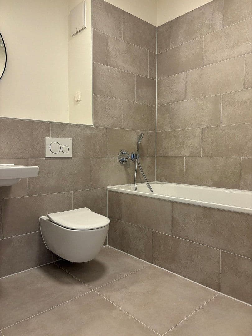 Pronájem bytu 2+1 56 m², Berlin, Berlín Pronájem bytu 2+1 56 m², Berlin, Berlín