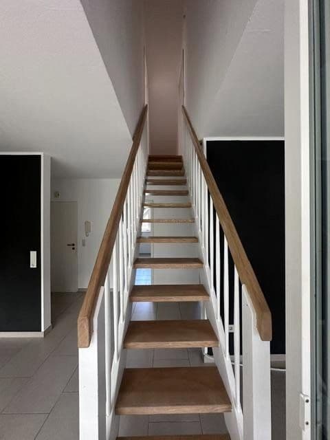 Pronájem bytu 4+1 81 m², Südstraße 33, Bad Driburg, Severní Porýní-Vestfálsko Pronájem bytu 4+1 81 m², Südstraße 33, Bad Driburg, Severní Porýní-Vestfálsko
