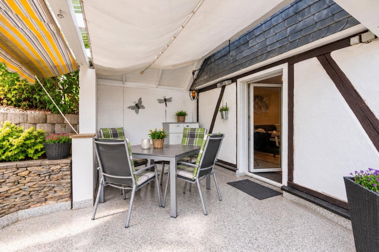Pronájem bytu 3+1 93 m², Simmern/Hunsrück, Porýní-Falc Pronájem bytu 3+1 93 m², Simmern/Hunsrück, Porýní-Falc