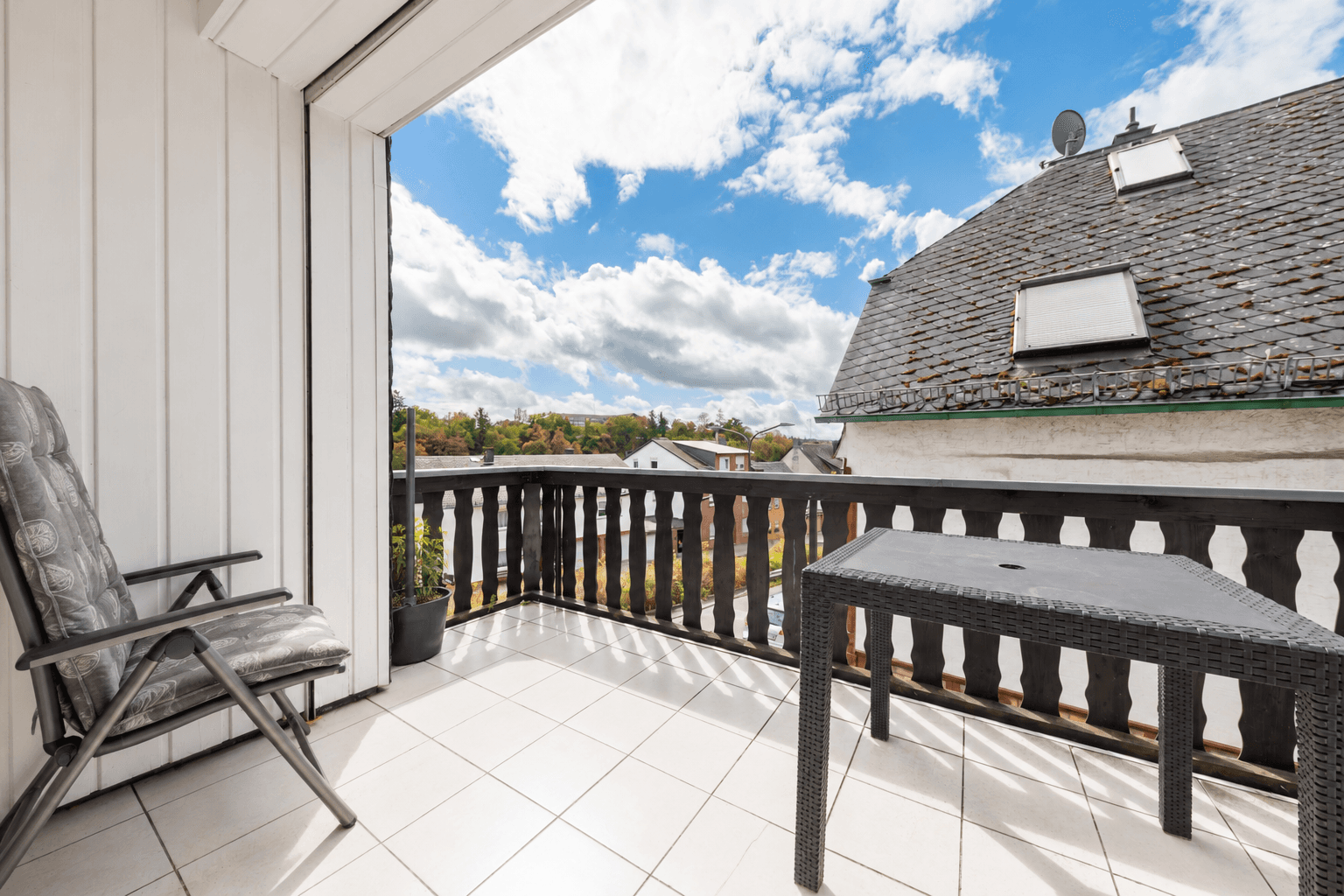 Pronájem bytu 3+1 93 m², Simmern/Hunsrück, Porýní-Falc Pronájem bytu 3+1 93 m², Simmern/Hunsrück, Porýní-Falc
