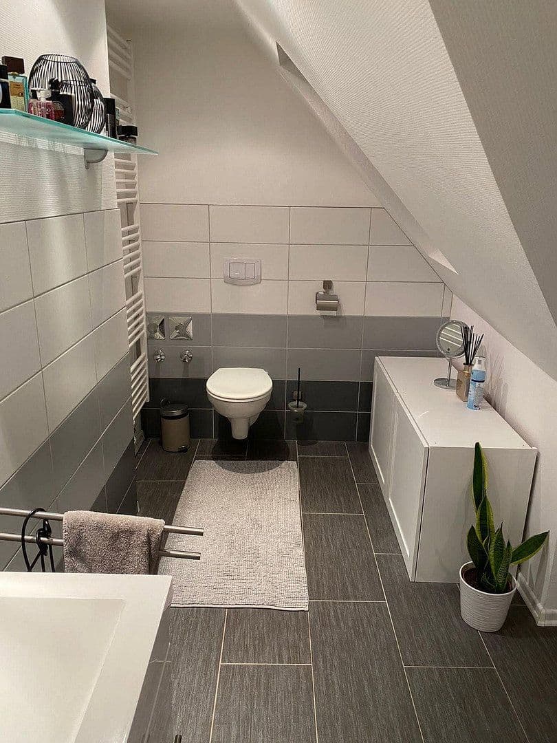Prodej bytu 1+kk 100 m², Spiesen-Elversberg, Země Sársko Prodej bytu 1+kk 100 m², Spiesen-Elversberg, Země Sársko