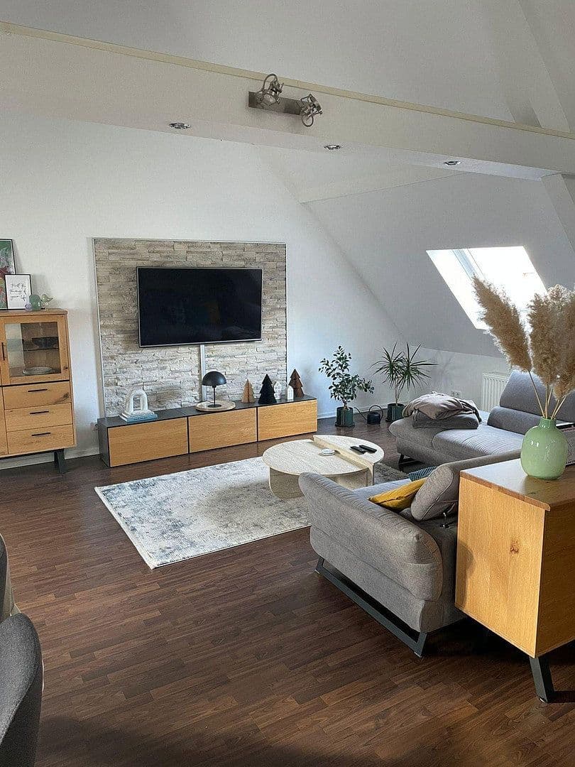 Prodej bytu 1+kk 100 m², Spiesen-Elversberg, Země Sársko Prodej bytu 1+kk 100 m², Spiesen-Elversberg, Země Sársko