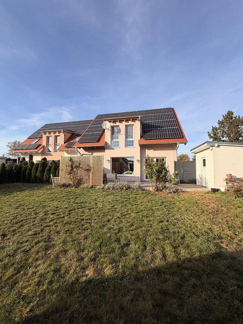 Prodej domu 131 m², pozemek 420 m², Georgensgmünd, Bavorsko Prodej domu 131 m², pozemek 420 m², Georgensgmünd, Bavorsko