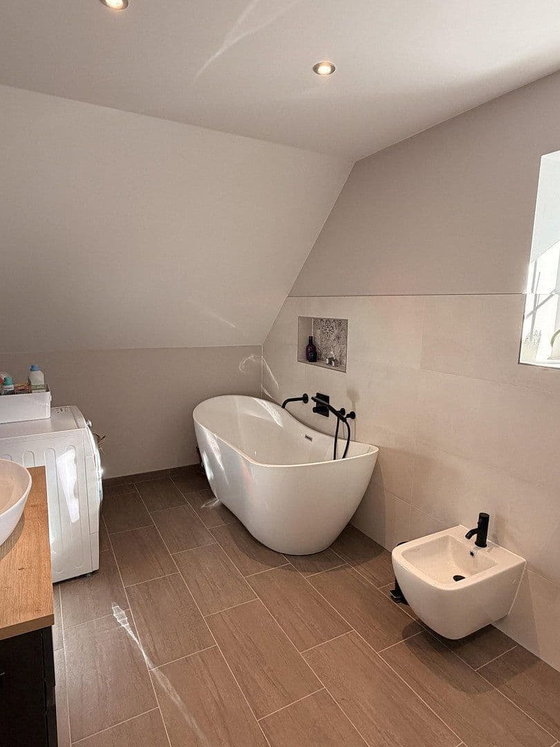 Prodej domu 131 m², pozemek 420 m², Georgensgmünd, Bavorsko Prodej domu 131 m², pozemek 420 m², Georgensgmünd, Bavorsko