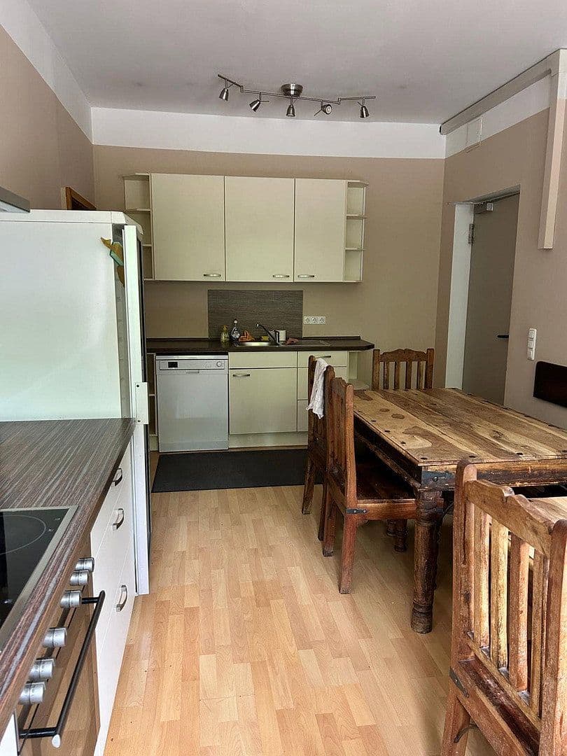 Pronájem kanceláře 571 m², Jesenwanger Strasse 50, Grafrath, Bavorsko Pronájem kanceláře 571 m², Jesenwanger Strasse 50, Grafrath, Bavorsko