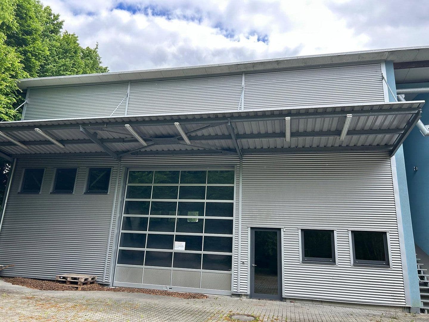 Pronájem kanceláře 571 m², Jesenwanger Strasse 50, Grafrath, Bavorsko Pronájem kanceláře 571 m², Jesenwanger Strasse 50, Grafrath, Bavorsko