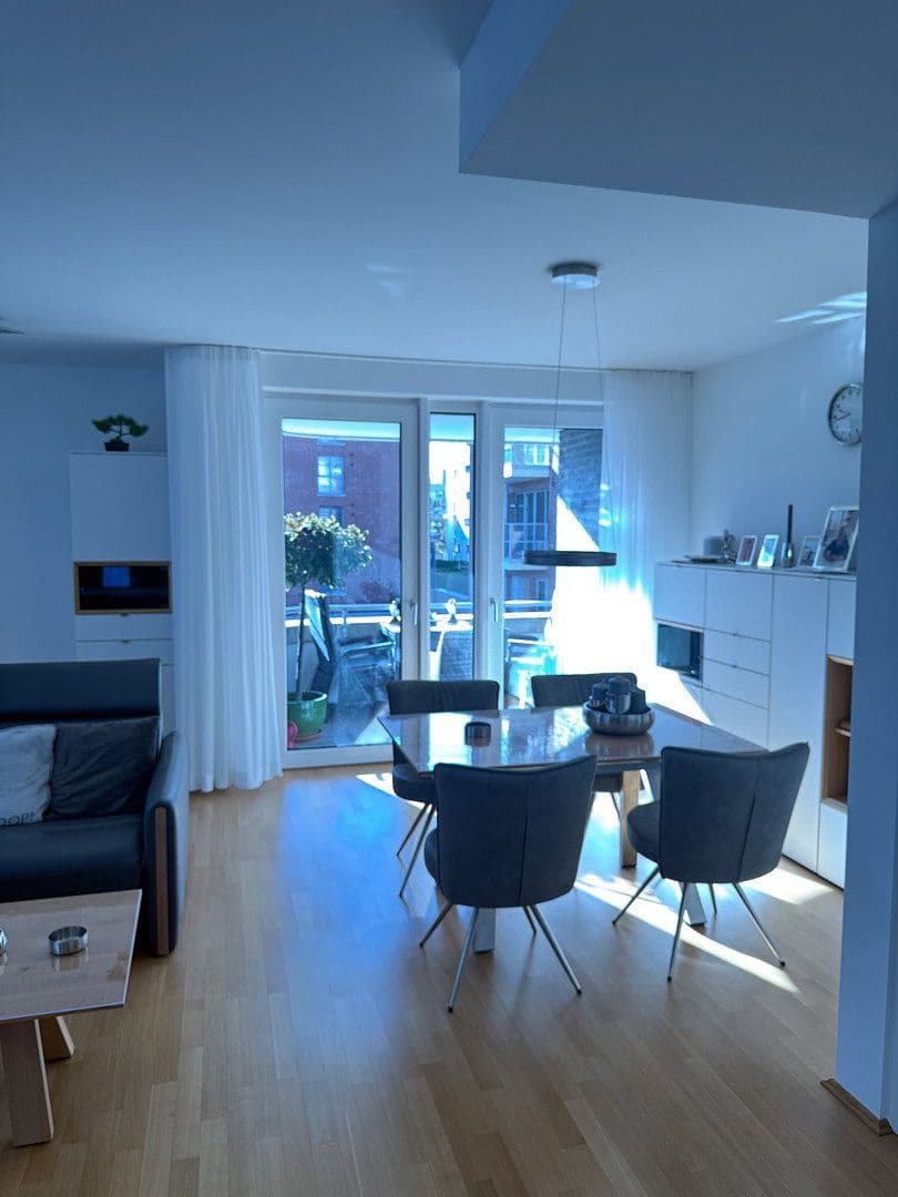 Prodej bytu 2+1 74 m², Bremen, Bremen Prodej bytu 2+1 74 m², Bremen, Bremen