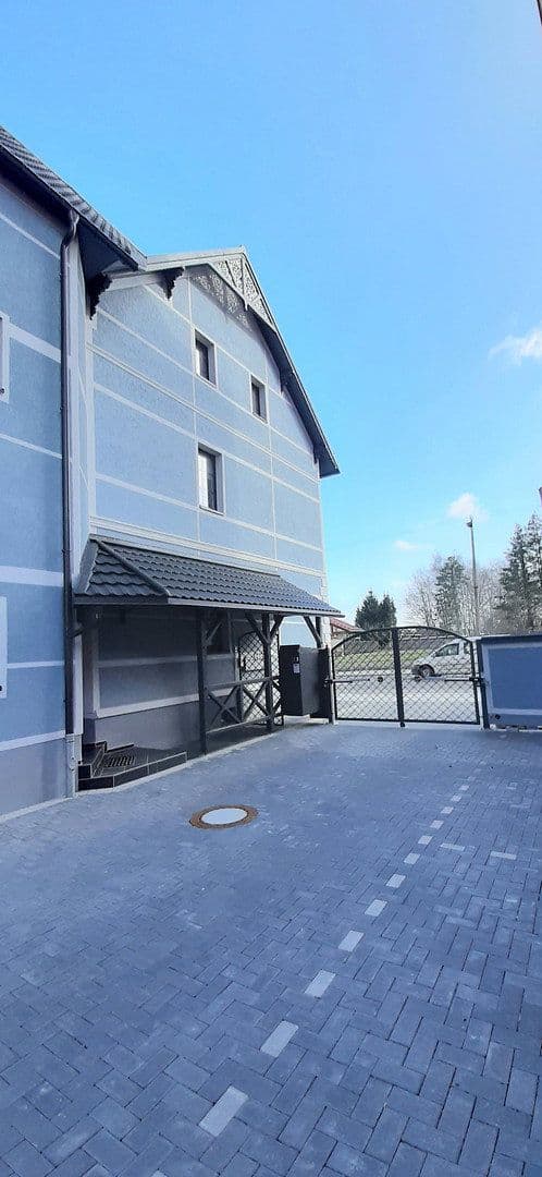 Prodej bytu 3+1 67 m², Hohensteiner Straße 66, Limbach-Oberfrohna, Sasko Prodej bytu 3+1 67 m², Hohensteiner Straße 66, Limbach-Oberfrohna, Sasko