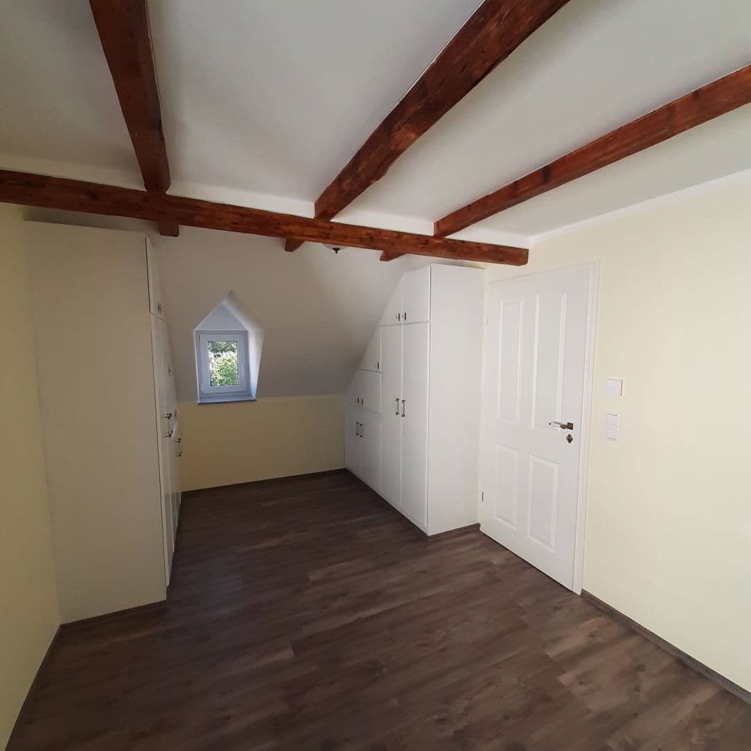 Prodej bytu 3+1 67 m², Hohensteiner Straße 66, Limbach-Oberfrohna, Sasko Prodej bytu 3+1 67 m², Hohensteiner Straße 66, Limbach-Oberfrohna, Sasko
