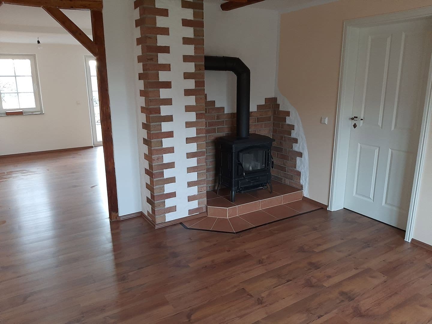 Prodej bytu 3+1 67 m², Hohensteiner Straße 66, Limbach-Oberfrohna, Sasko Prodej bytu 3+1 67 m², Hohensteiner Straße 66, Limbach-Oberfrohna, Sasko