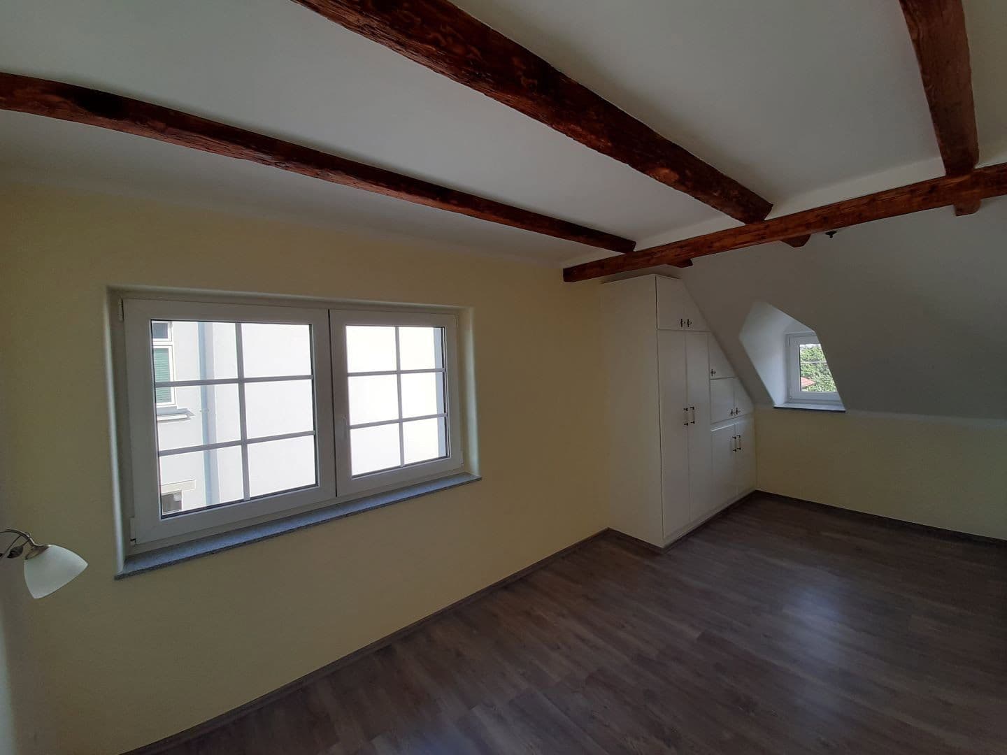 Prodej bytu 3+1 67 m², Hohensteiner Straße 66, Limbach-Oberfrohna, Sasko Prodej bytu 3+1 67 m², Hohensteiner Straße 66, Limbach-Oberfrohna, Sasko