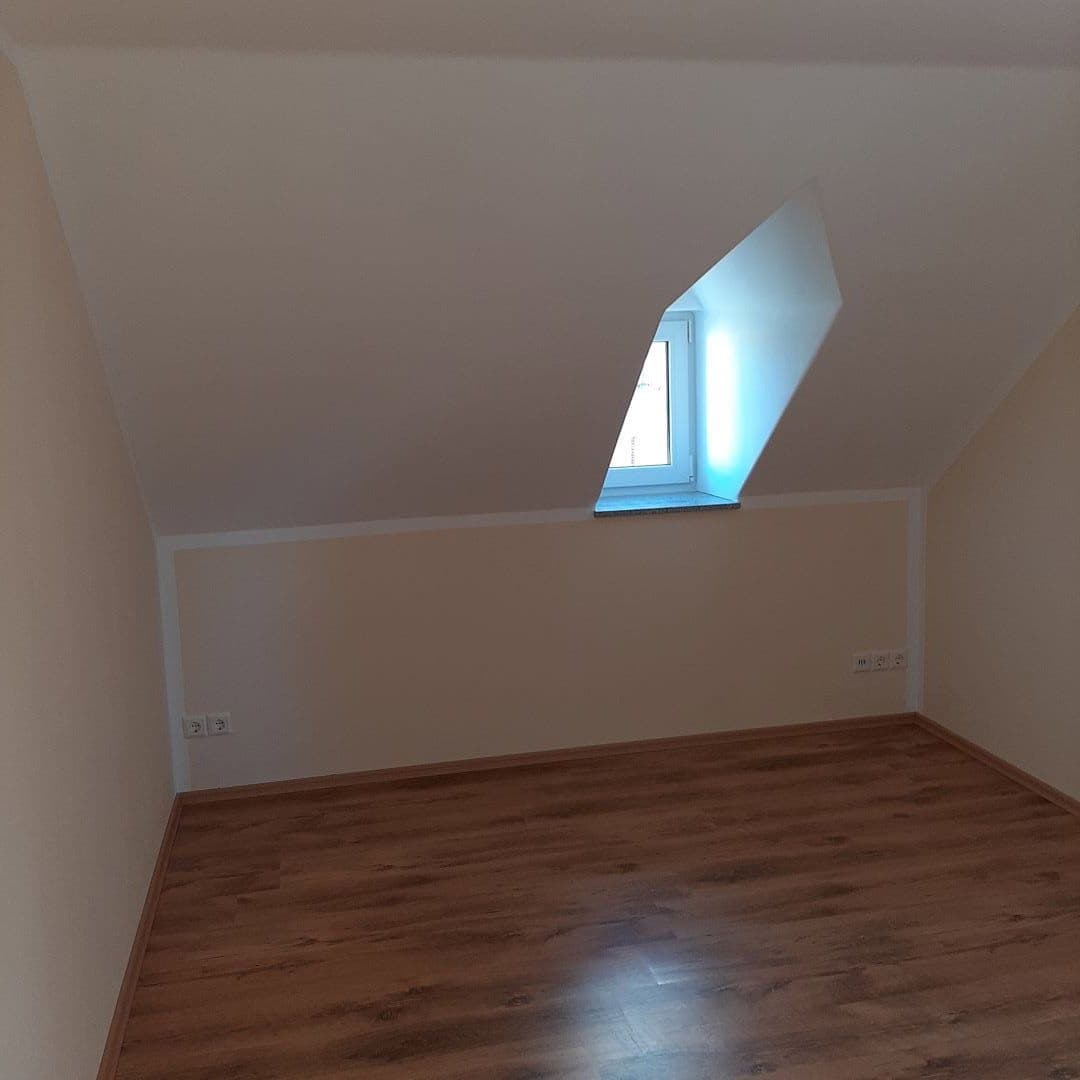 Prodej bytu 3+1 67 m², Hohensteiner Straße 66, Limbach-Oberfrohna, Sasko Prodej bytu 3+1 67 m², Hohensteiner Straße 66, Limbach-Oberfrohna, Sasko