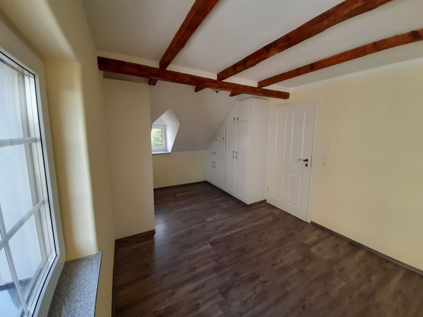 Prodej bytu 3+1 67 m², Hohensteiner Straße 66, Limbach-Oberfrohna, Sasko Prodej bytu 3+1 67 m², Hohensteiner Straße 66, Limbach-Oberfrohna, Sasko