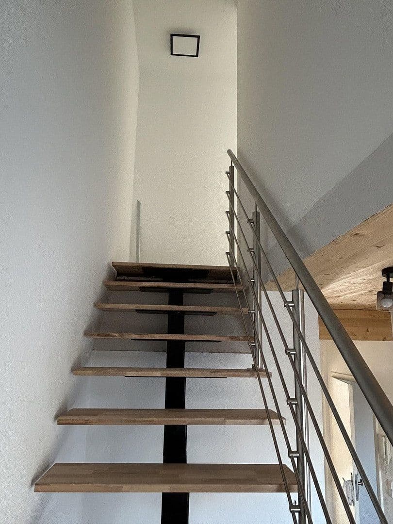 Pronájem bytu 4+1 102 m², Karlsruhe, Bádensko-Württembersko Pronájem bytu 4+1 102 m², Karlsruhe, Bádensko-Württembersko