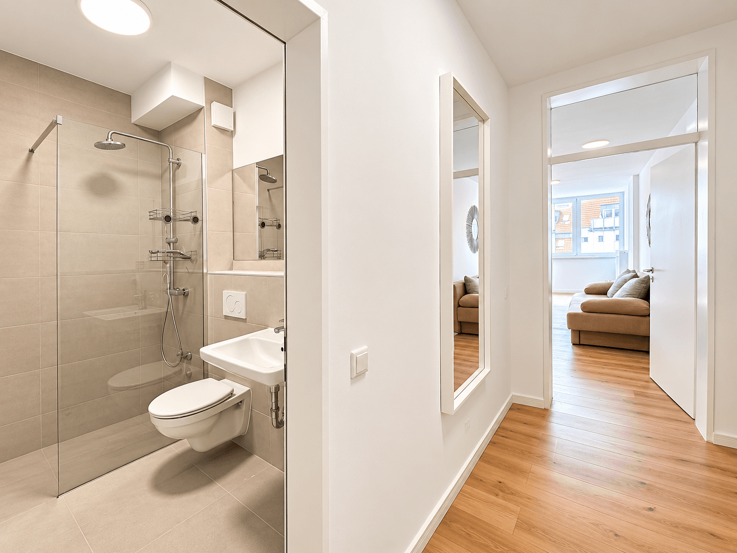 Pronájem bytu 2+1 55 m², Köln, Severní Porýní-Vestfálsko Pronájem bytu 2+1 55 m², Köln, Severní Porýní-Vestfálsko