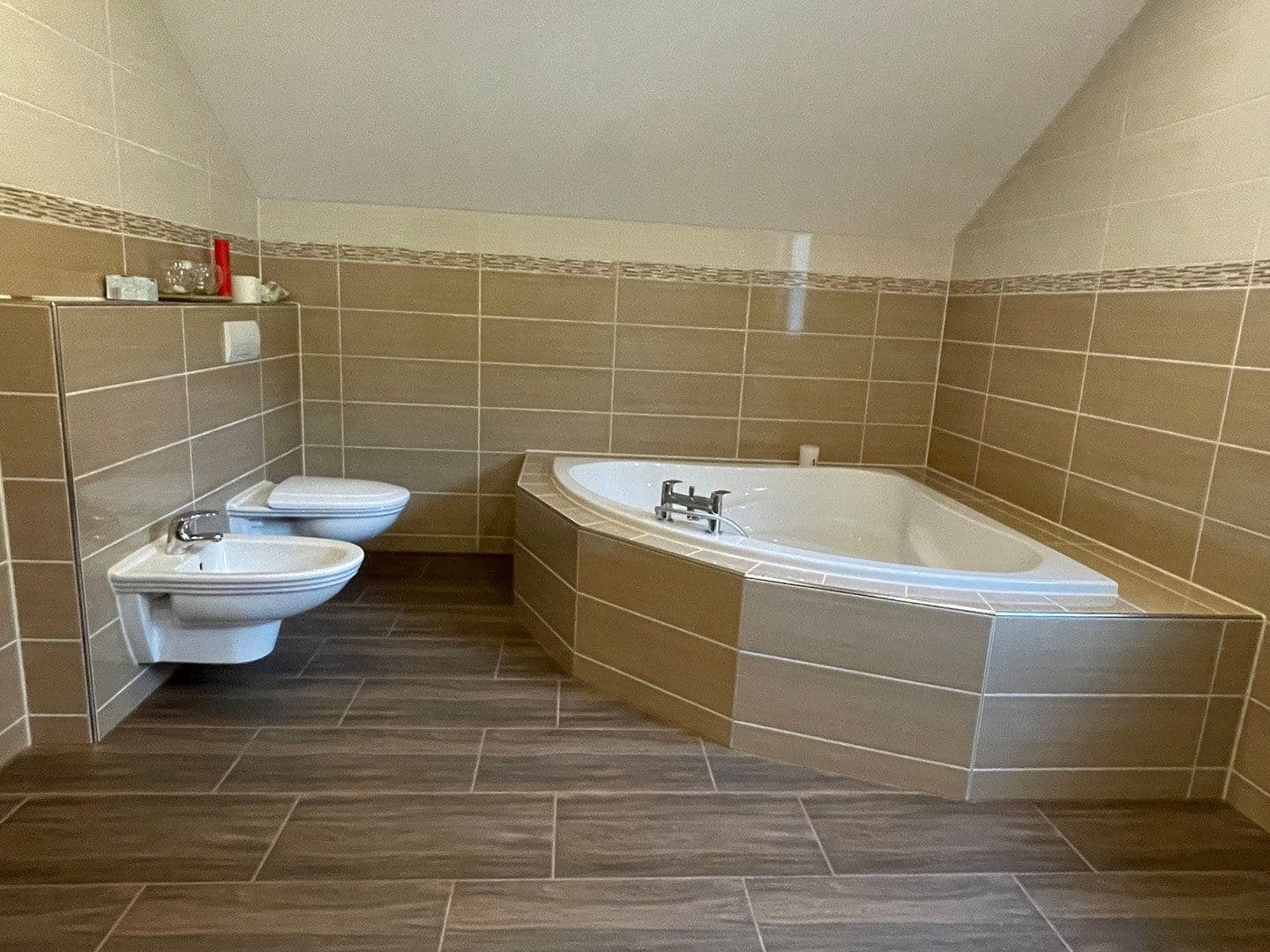 Pronájem domu 191 m², pozemek 389 m², Engelskirchen, Severní Porýní-Vestfálsko Pronájem domu 191 m², pozemek 389 m², Engelskirchen, Severní Porýní-Vestfálsko