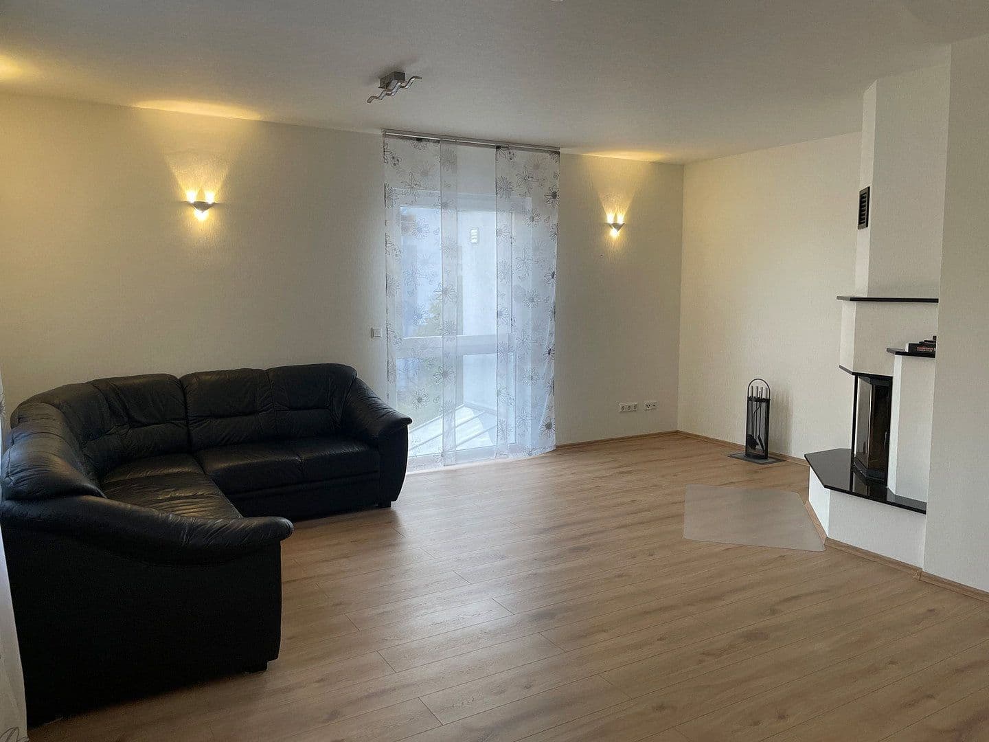Pronájem domu 191 m², pozemek 389 m², Engelskirchen, Severní Porýní-Vestfálsko Pronájem domu 191 m², pozemek 389 m², Engelskirchen, Severní Porýní-Vestfálsko