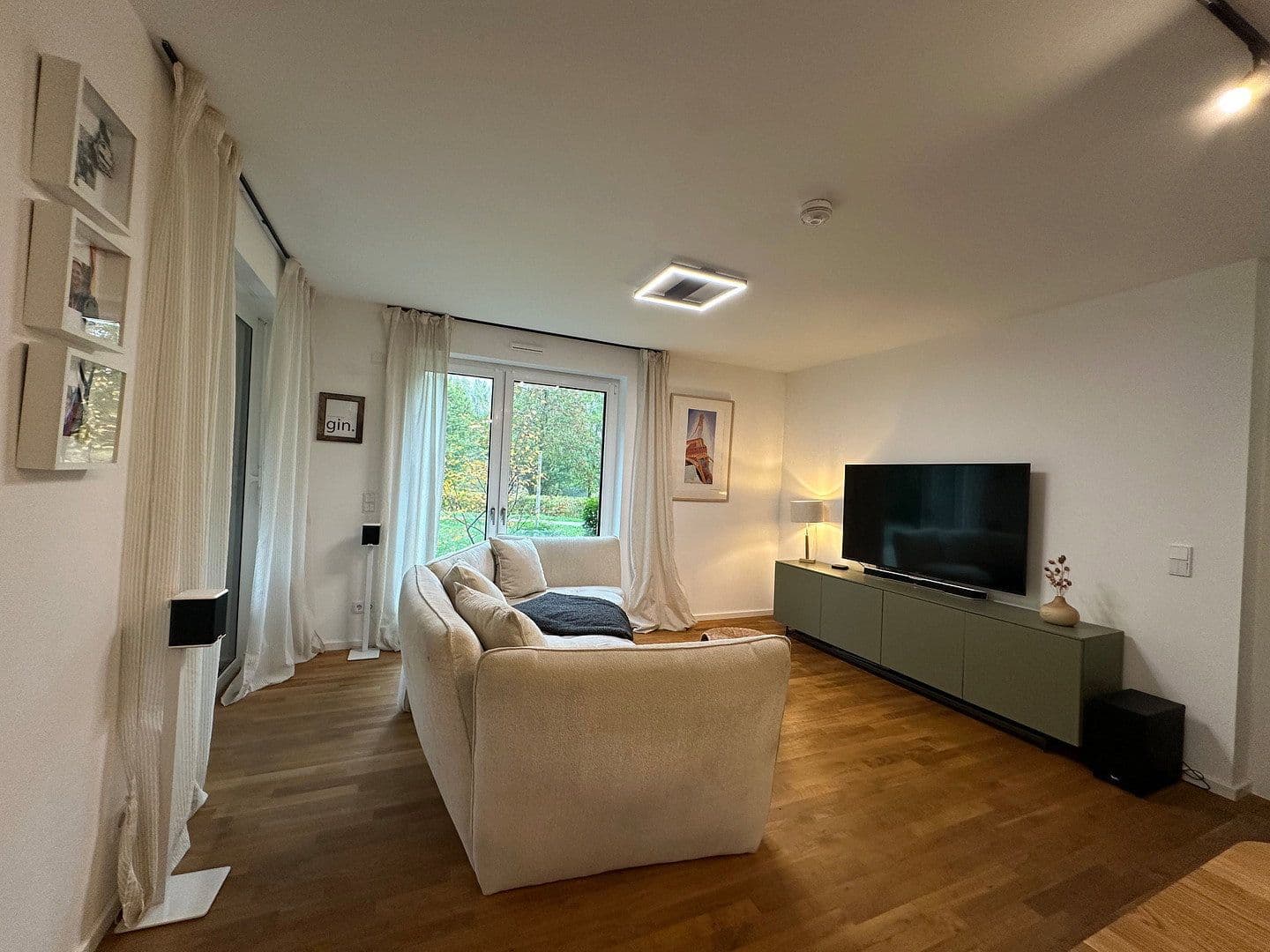 Prodej bytu 4+1 111 m², Julienne-Trouet-Platz 19, Hannover, Dolní Sasko Prodej bytu 4+1 111 m², Julienne-Trouet-Platz 19, Hannover, Dolní Sasko