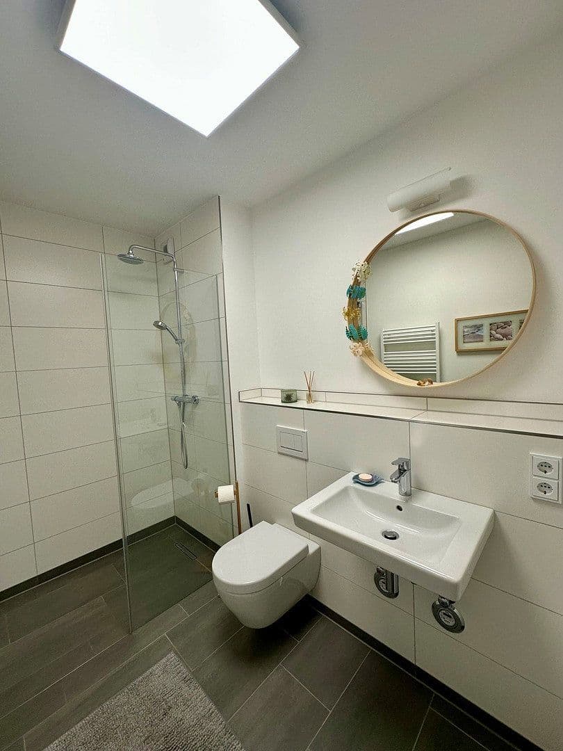 Prodej bytu 4+1 111 m², Julienne-Trouet-Platz 19, Hannover, Dolní Sasko Prodej bytu 4+1 111 m², Julienne-Trouet-Platz 19, Hannover, Dolní Sasko