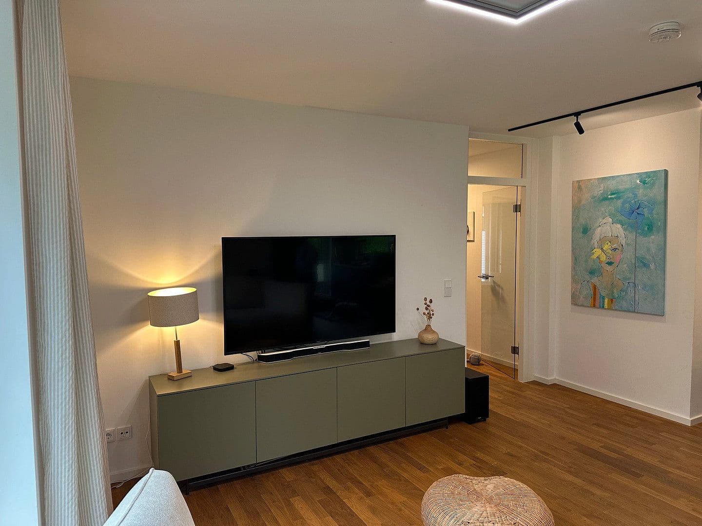 Prodej bytu 4+1 111 m², Julienne-Trouet-Platz 19, Hannover, Dolní Sasko Prodej bytu 4+1 111 m², Julienne-Trouet-Platz 19, Hannover, Dolní Sasko