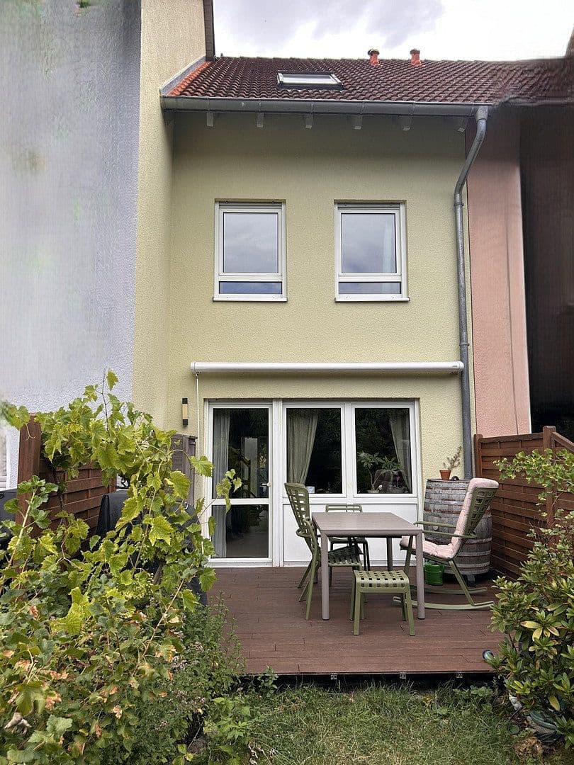 Prodej domu 108 m², pozemek 110 m², Landau in der Pfalz, Porýní-Falc Prodej domu 108 m², pozemek 110 m², Landau in der Pfalz, Porýní-Falc