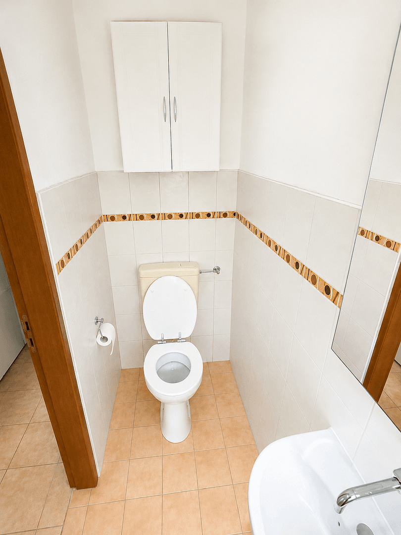 Prodej bytu 2+1 64 m², Peter-Rosegger-Straße 101, Reutlingen, Bádensko-Württembersko Prodej bytu 2+1 64 m², Peter-Rosegger-Straße 101, Reutlingen, Bádensko-Württembersko