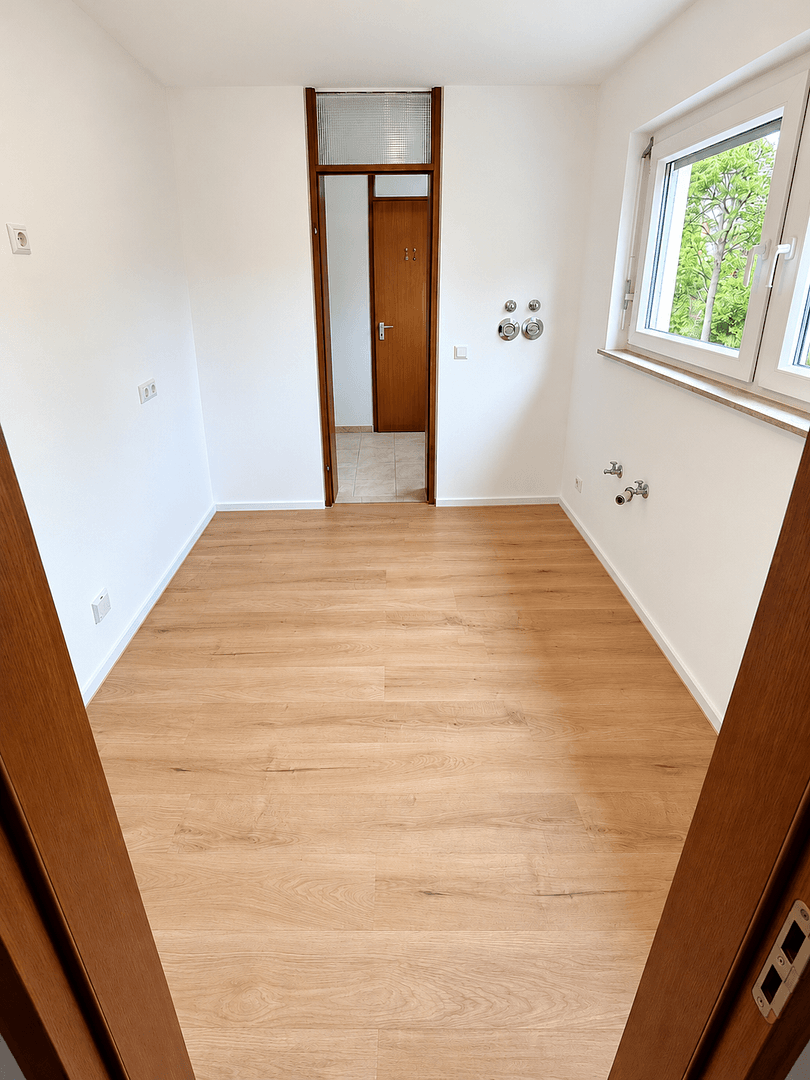 Prodej bytu 2+1 64 m², Peter-Rosegger-Straße 101, Reutlingen, Bádensko-Württembersko Prodej bytu 2+1 64 m², Peter-Rosegger-Straße 101, Reutlingen, Bádensko-Württembersko
