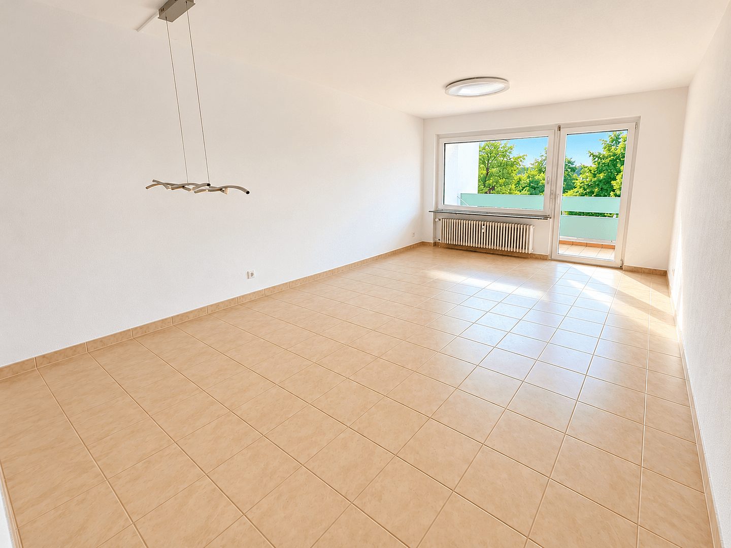 Prodej bytu 2+1 64 m², Peter-Rosegger-Straße 101, Reutlingen, Bádensko-Württembersko Prodej bytu 2+1 64 m², Peter-Rosegger-Straße 101, Reutlingen, Bádensko-Württembersko