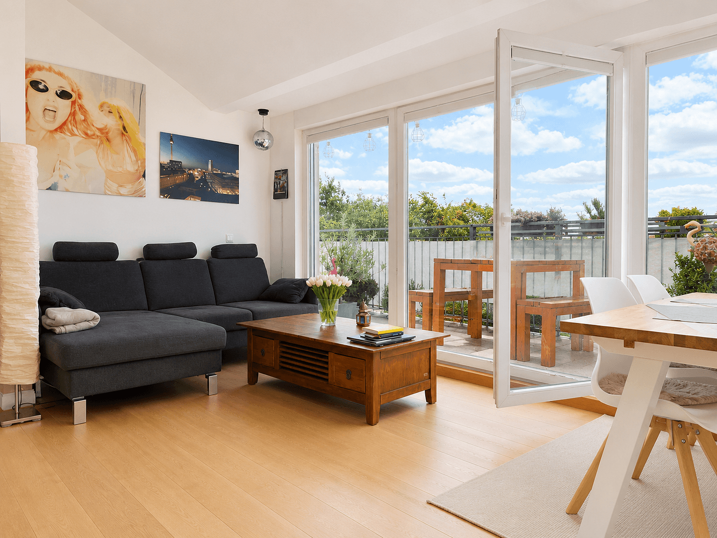 Prodej bytu 3+1 74 m², Berlin, Berlín Prodej bytu 3+1 74 m², Berlin, Berlín