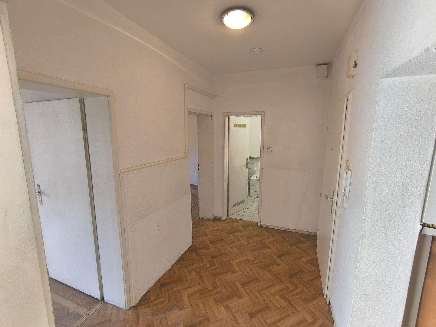 Prodej bytu 3+1 69 m², Schubartstraße 15, Heilbronn, Bádensko-Württembersko Prodej bytu 3+1 69 m², Schubartstraße 15, Heilbronn, Bádensko-Württembersko