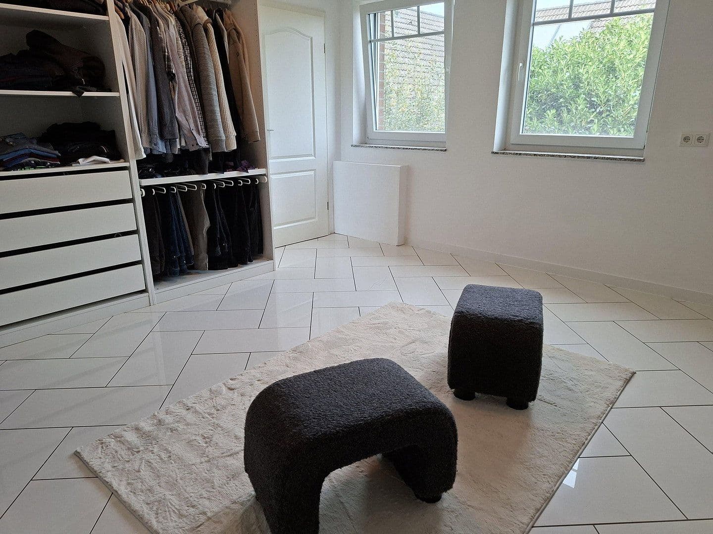 Prodej domu 193 m², pozemek 4.132 m², Drage, Dolní Sasko Prodej domu 193 m², pozemek 4.132 m², Drage, Dolní Sasko