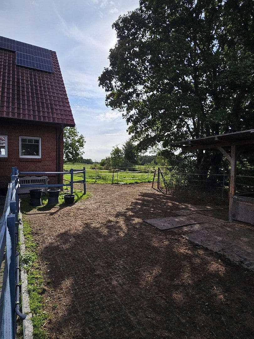 Prodej domu 193 m², pozemek 4.132 m², Drage, Dolní Sasko Prodej domu 193 m², pozemek 4.132 m², Drage, Dolní Sasko