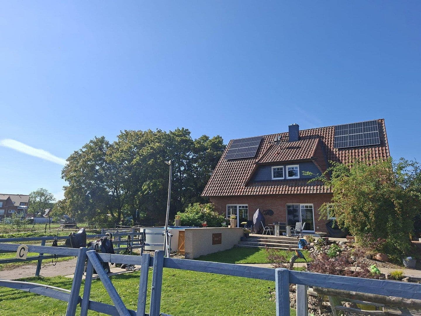 Prodej domu 193 m², pozemek 4.132 m², Drage, Dolní Sasko Prodej domu 193 m², pozemek 4.132 m², Drage, Dolní Sasko
