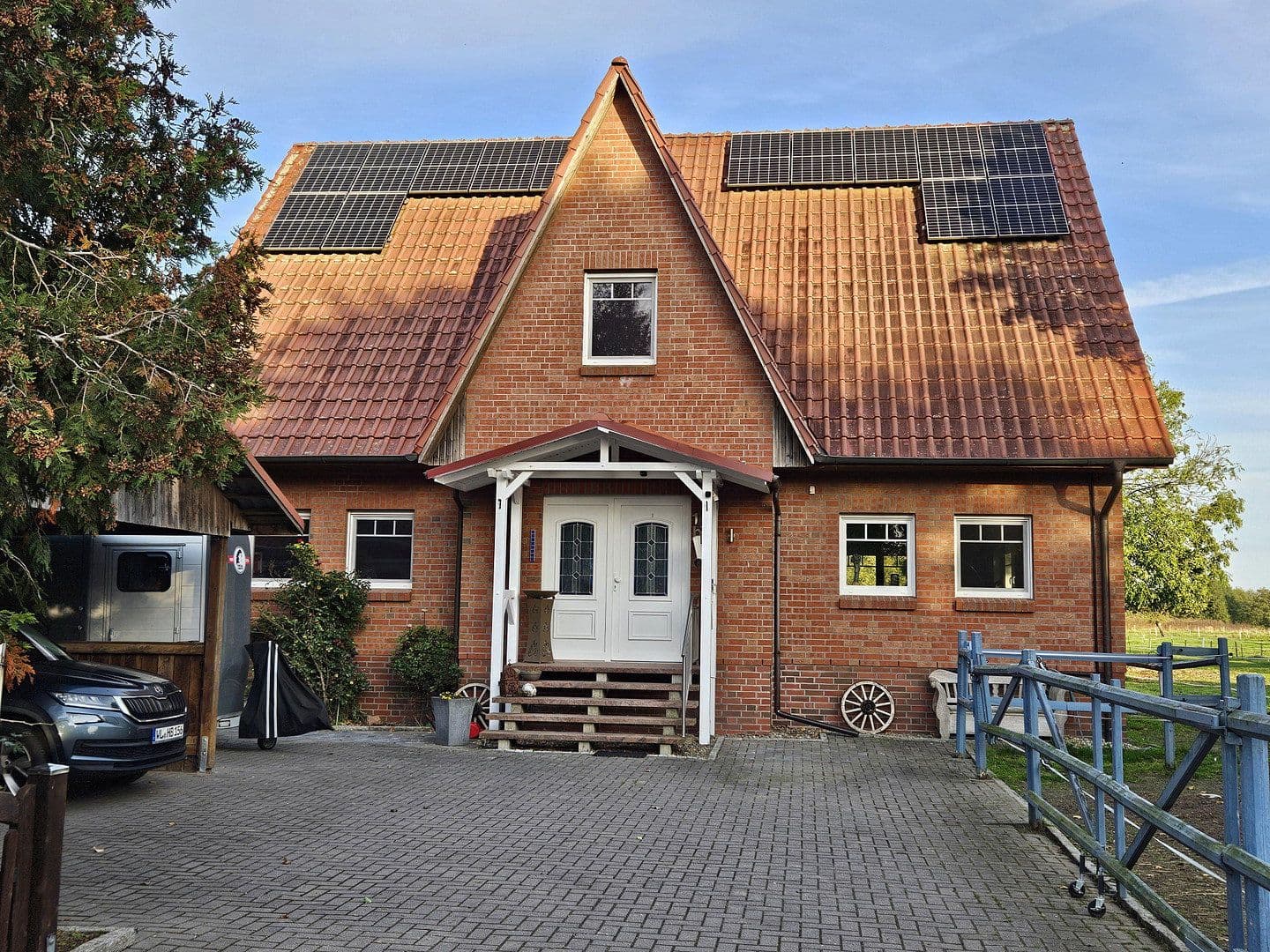 Prodej domu 193 m², pozemek 4.132 m², Drage, Dolní Sasko Prodej domu 193 m², pozemek 4.132 m², Drage, Dolní Sasko