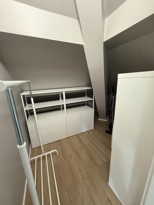 Pronájem bytu 1+1 56 m², Neckartenzlinger Str. 110, Reutlingen, Bádensko-Württembersko Pronájem bytu 1+1 56 m², Neckartenzlinger Str. 110, Reutlingen, Bádensko-Württembersko