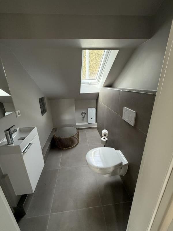 Pronájem bytu 1+1 56 m², Neckartenzlinger Str. 110, Reutlingen, Bádensko-Württembersko Pronájem bytu 1+1 56 m², Neckartenzlinger Str. 110, Reutlingen, Bádensko-Württembersko