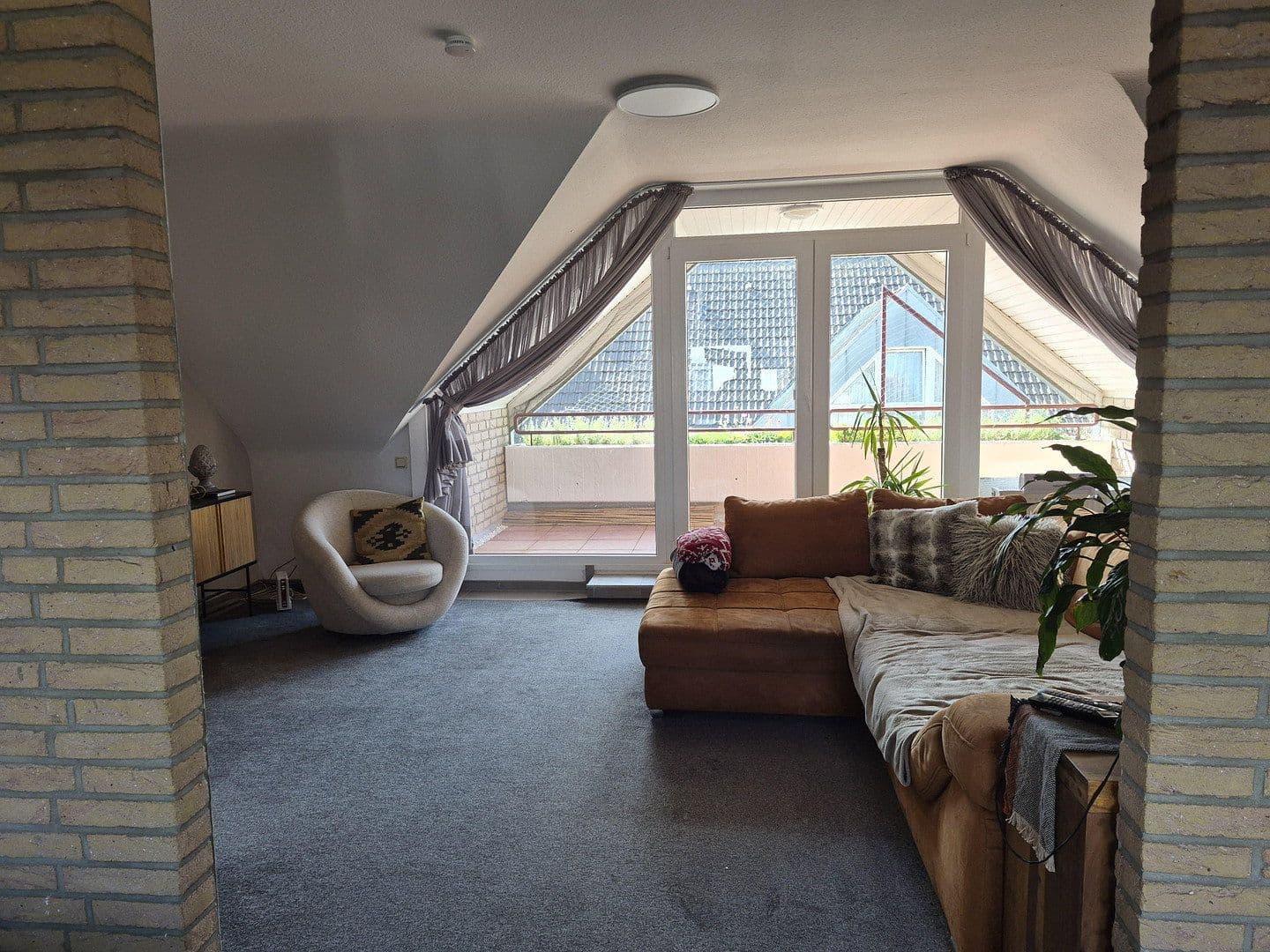 Prodej bytu 5+1 107 m², Euskirchen, Severní Porýní-Vestfálsko Prodej bytu 5+1 107 m², Euskirchen, Severní Porýní-Vestfálsko